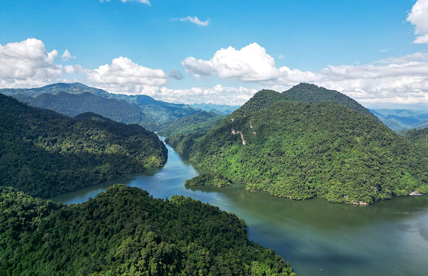 Ba Be National Park - Cao Bang 4 days 3 nights