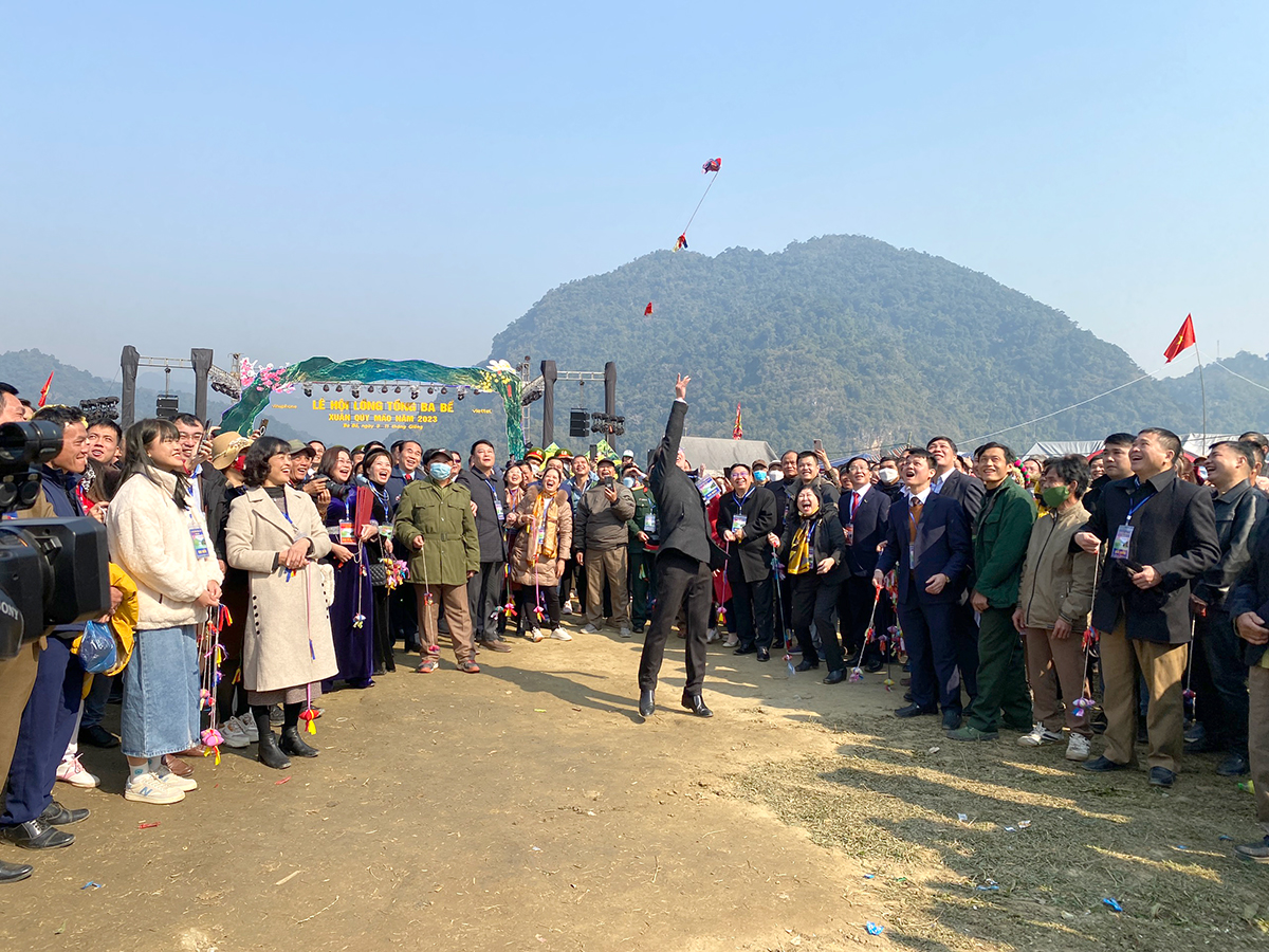 Amazing Spring Festival - Ba Be Long Tong’s Tay traditional festival 2023