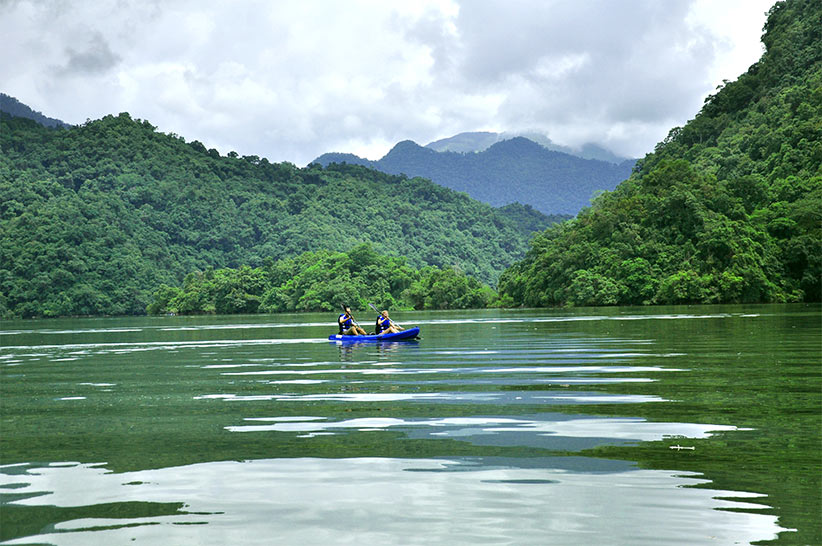 LAKE KAYAKING